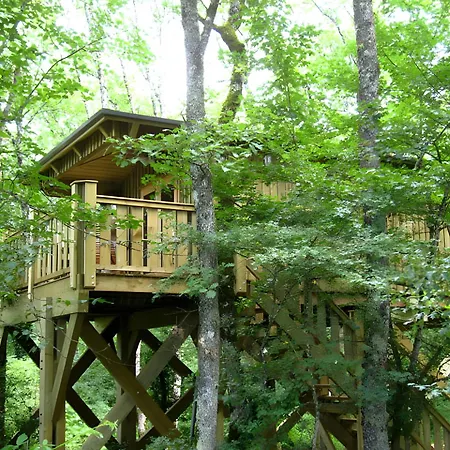 La Perchee Jurassic Ferienhaus *