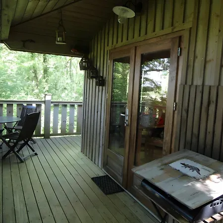 Ferienhaus La Perchee Jurassic *