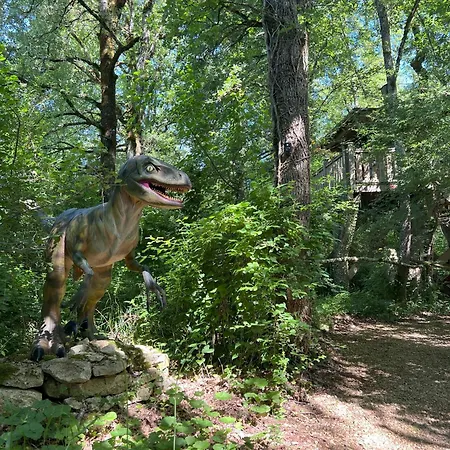 La Perchee Jurassic Lavaurette